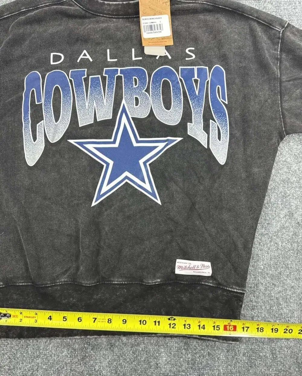 Mitchell & Ness Dallas Cowboys Delineate Mineral Wash Crewneck Sweatshirt Small